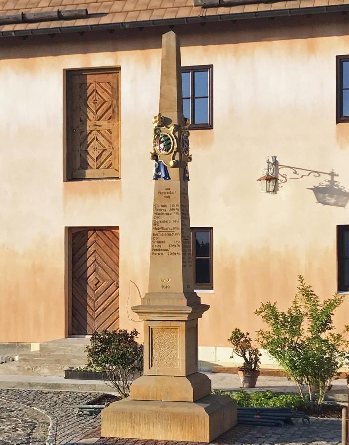 Ferienwohnung Wachstube Mit 3 Schlafraeumen Im Rittergut Leppersdorf Wachau Esterno foto